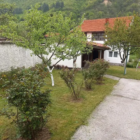 Apartment Red Rose Visoko